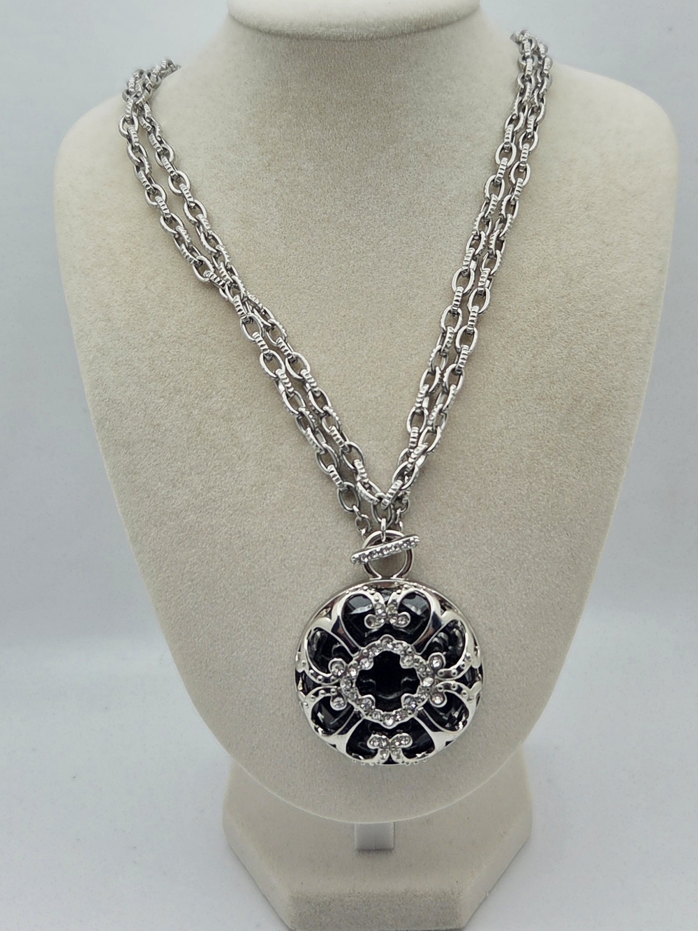 Vintage Style Silver Tone Filigree Medallion Statement Necklace - 18"